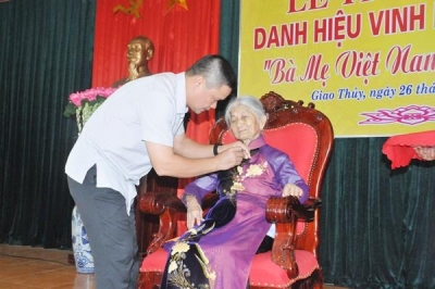 Vụ từ chối cấp sổ đỏ tại Nam Định - Bài 1: Mẹ Việt Nam Anh hùng kêu cứu